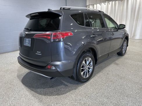 Used 2016 Toyota RAV4 XLE image 3