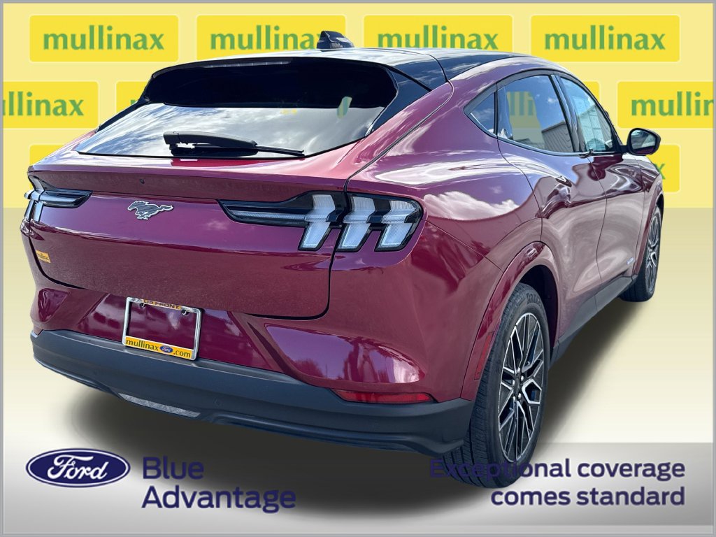 Certified 2025 Ford Mustang Mach-E Premium AWD/4WD image 4