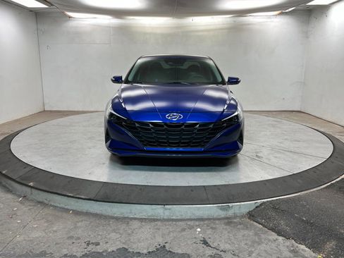 Used 2023 Hyundai Elantra SEL image 8