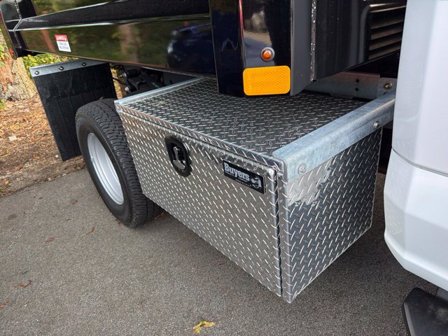 New 2027 Ford F250 XL w/ XL Chrome Package AWD/4WD image 3
