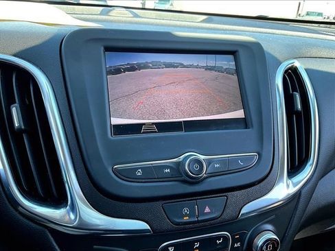 Used 2023 Chevrolet Equinox LT FWD image 30