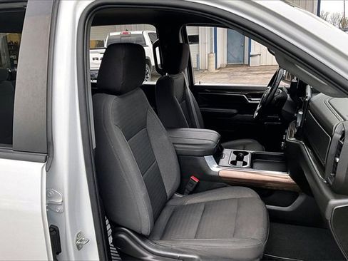 Used 2024 Chevrolet Silverado 3500 LT w/ Convenience Package image 30