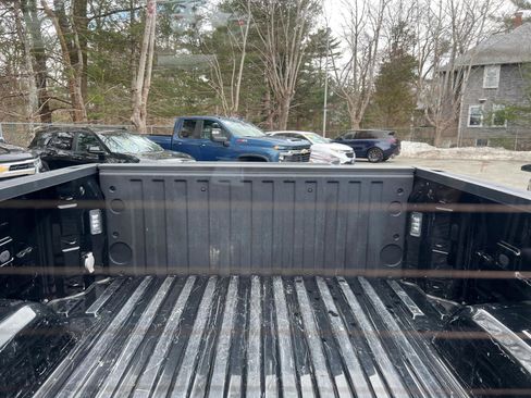 Used 2023 Chevrolet Silverado 1500 LT image 36