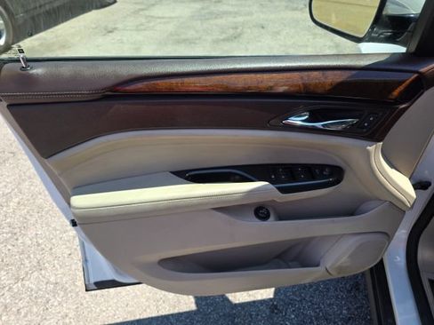 Used 2012 Cadillac SRX Luxury FWD image 11