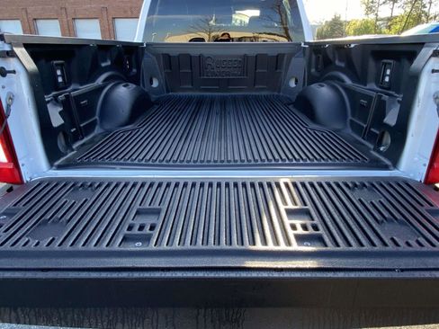 Used 2025 Ford F250 XLT image 9