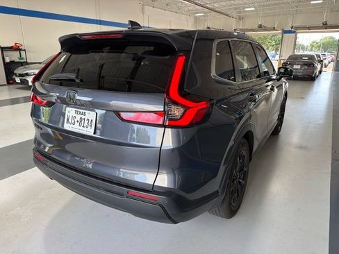 Used 2025 Honda CR-V EX-L image 3