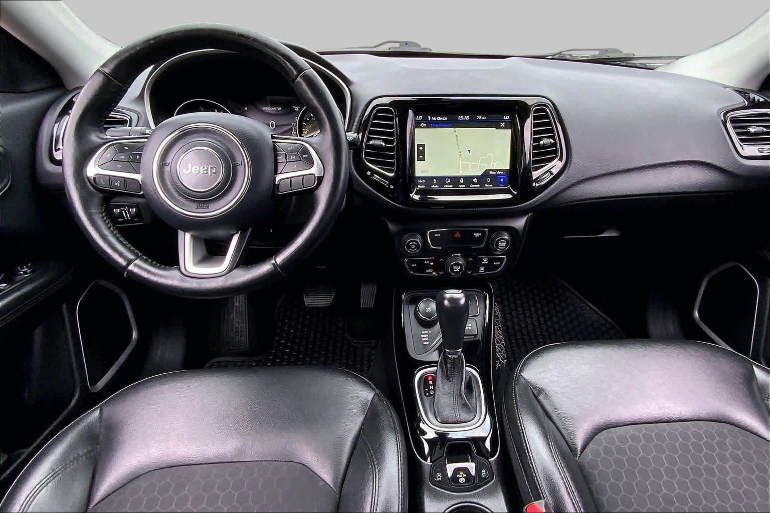 Used 2018 Jeep Compass Latitude w/ Popular Equipment Group AWD/4WD image 16