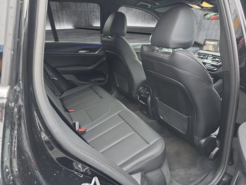 Used 2024 BMW X3 xDrive30i w/ Premium Package image 11