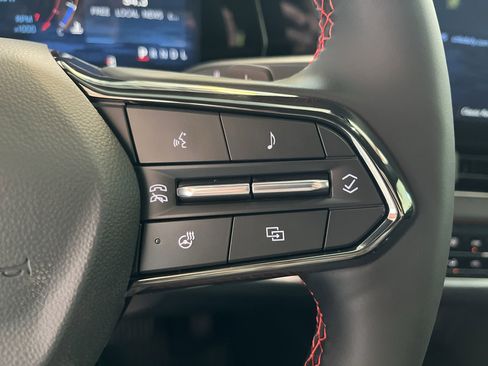 New 2026 Chevrolet Equinox RS w/ Convenience Package III FWD image 20