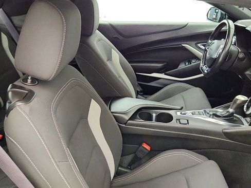 Used 2017 Chevrolet Camaro LT RWD image 22