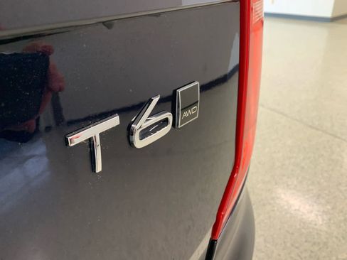 Used 2019 Volvo XC90 T6 Momentum w/ Advanced Package AWD/4WD image 10