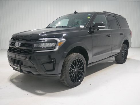 Certified 2023 Ford Expedition Limited image 1