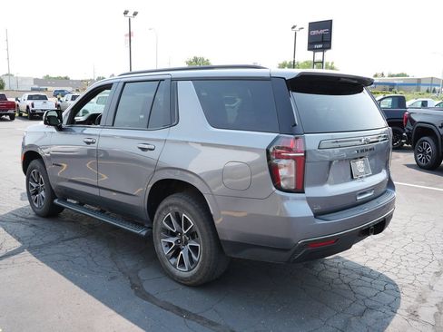 Used 2021 Chevrolet Tahoe Z71 w/ Z71 Off-Road Package AWD/4WD image 5