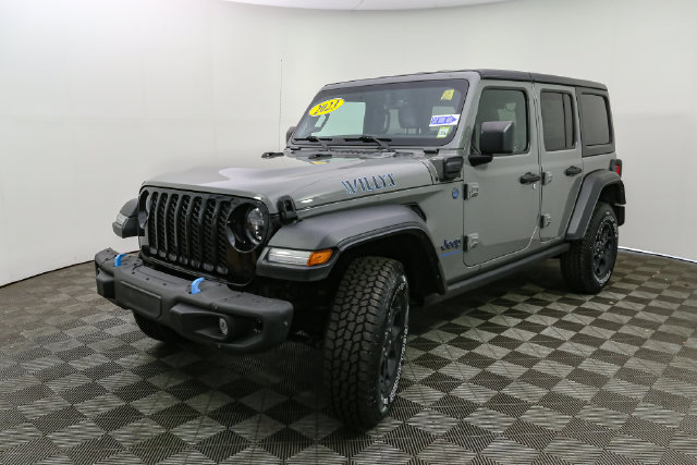 Used 2023 Jeep Wrangler Unlimited w/ 8.4" Radio Group AWD/4WD image 5