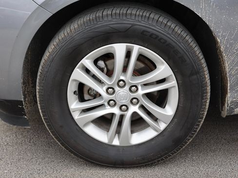 Used 2020 Buick Enclave Essence image 10