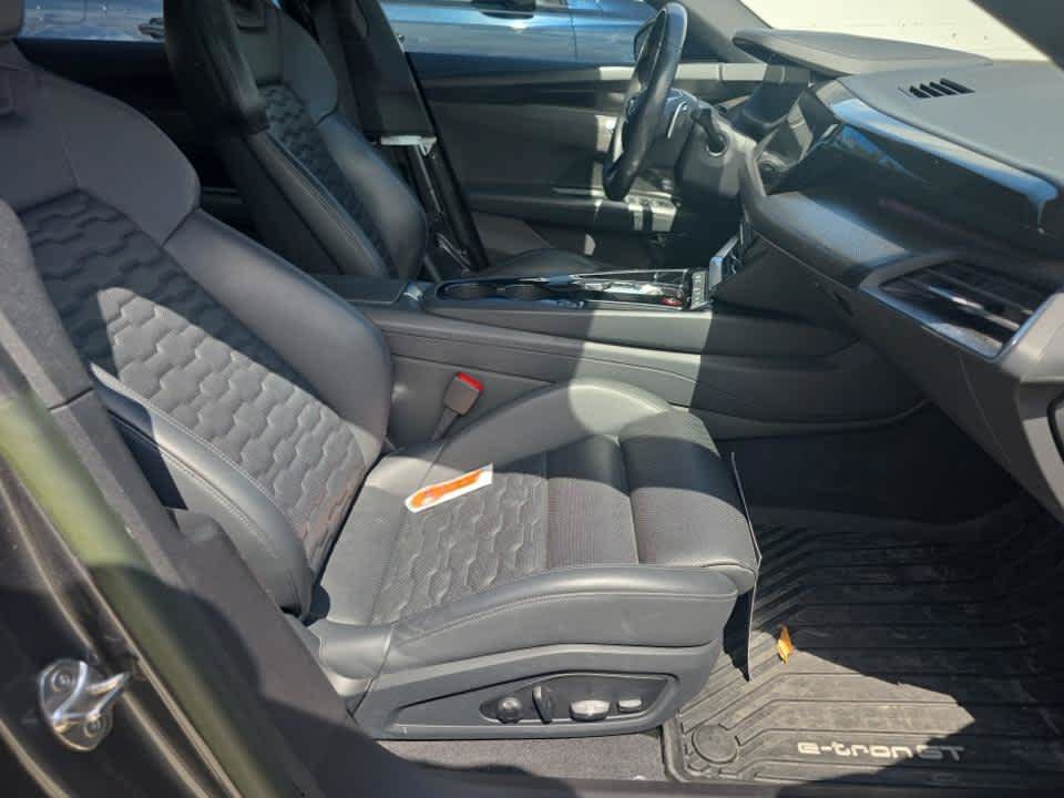 Used 2023 Audi e-tron GT Prestige w/ Prestige Package AWD/4WD image 10