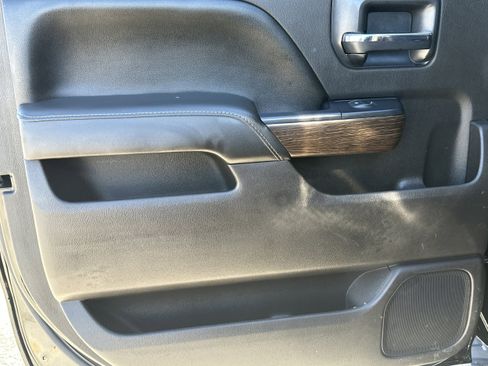 Used 2017 GMC Sierra 3500 Denali w/ Duramax Plus Package image 21