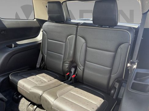 Used 2019 GMC Acadia Denali w/ LPO, Floor Liner Package AWD/4WD image 4
