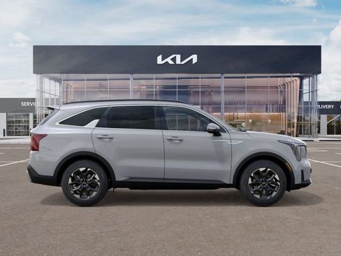 New 2026 Kia Sorento S FWD image 7