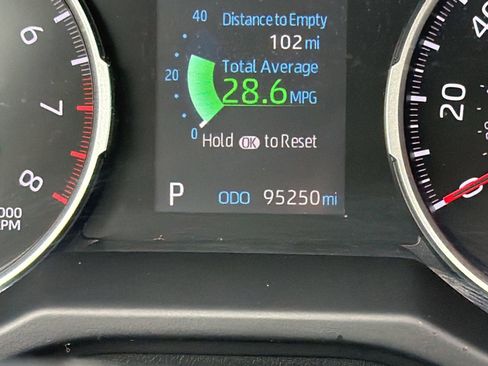 Used 2021 Toyota RAV4 XLE Premium FWD image 25