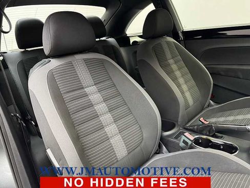 Used 2012 Volkswagen Beetle 2.0T FWD image 18