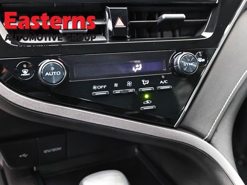 Used 2024 Toyota Camry SE w/ Cold Weather Package FWD image 20