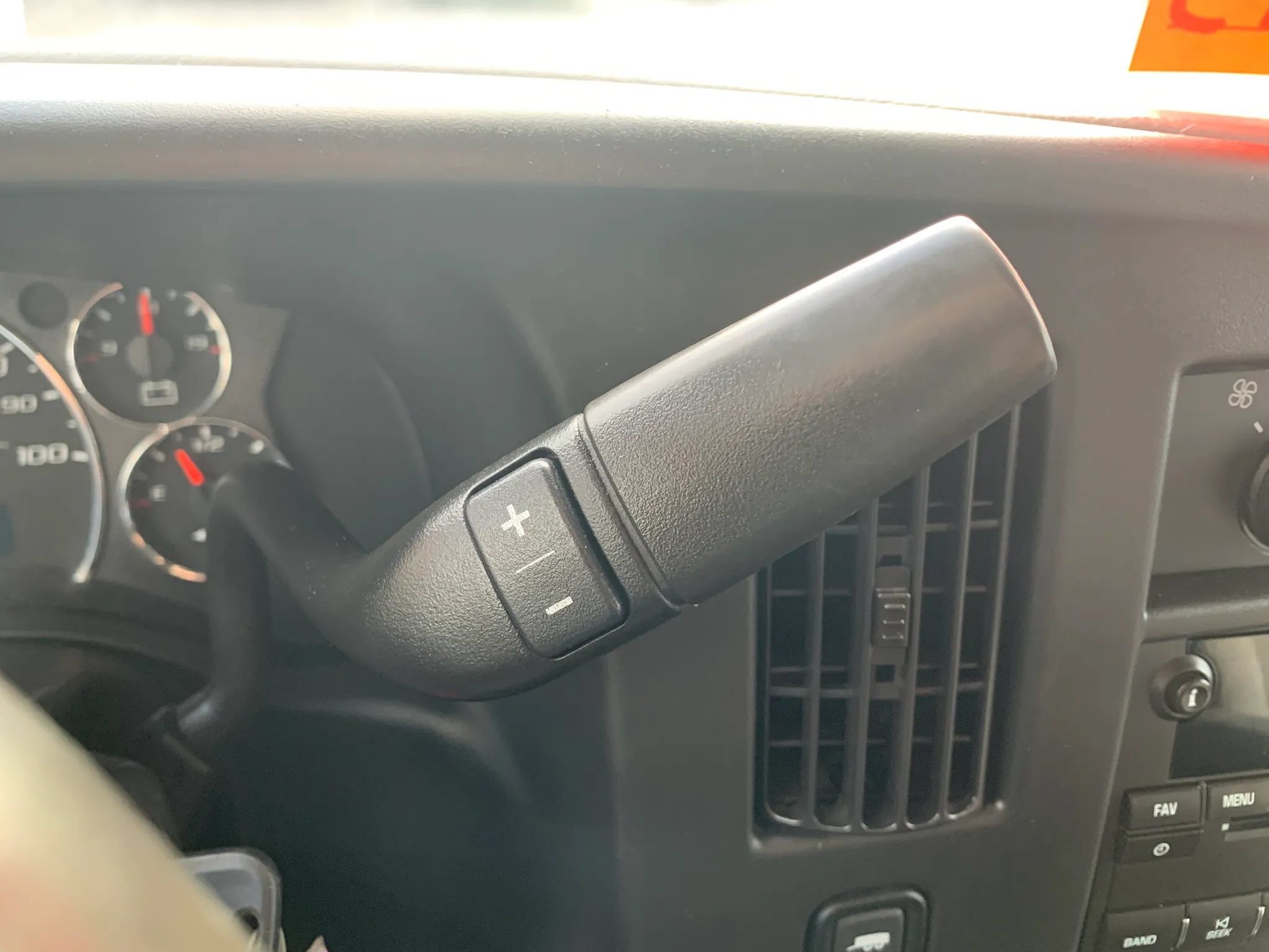 Used 2016 Chevrolet Express 2500 LS RWD image 17