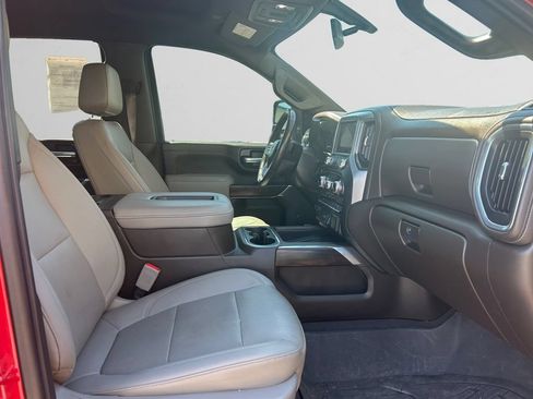 Used 2022 GMC Sierra 3500 SLT w/ SLT Preferred Package AWD/4WD image 17