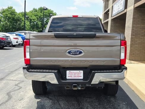 Used 2018 Ford F250 XLT AWD/4WD image 5