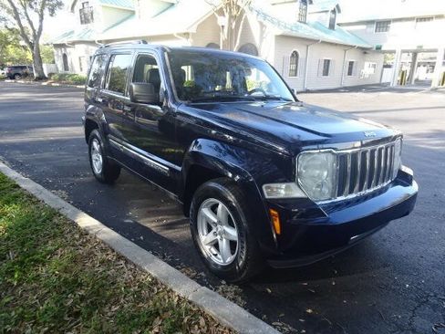 Used 2012 Jeep Liberty Limited w/ Comfort/Convenience Group image 4
