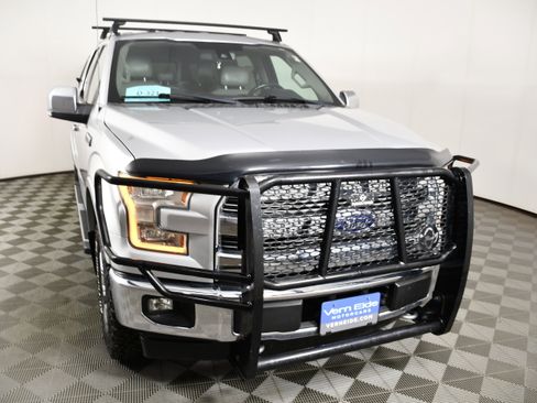 Used 2017 Ford F150 Lariat w/ Equipment Group 502A Luxury AWD/4WD image 3