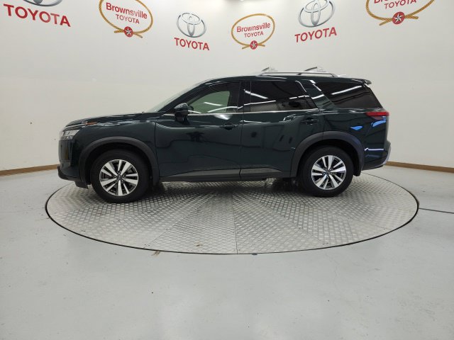 Used 2024 Nissan Pathfinder SL FWD image 5
