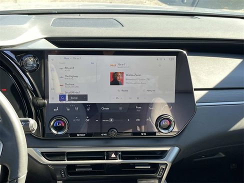 Used 2023 Lexus RX 350 Premium Plus image 16