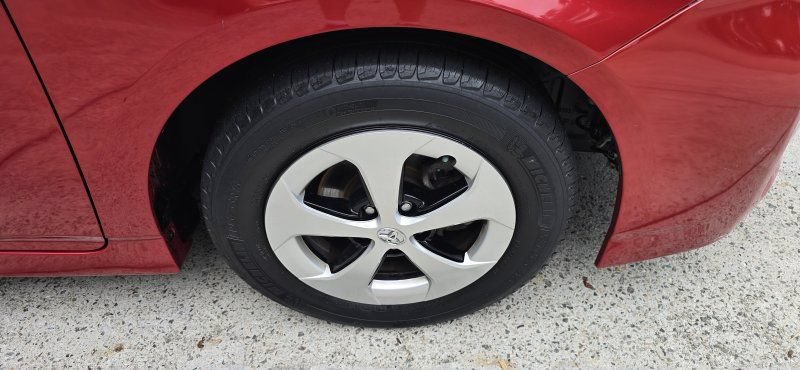 Used 2014 Toyota Prius Four FWD image 12