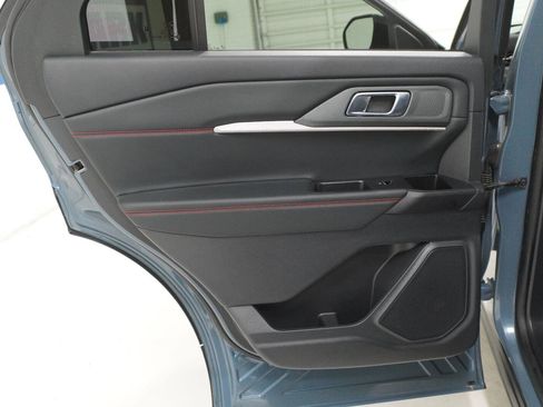 Used 2025 Ford Explorer ST-Line w/ Premium Package RWD image 30