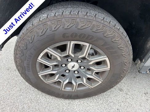 Used 2024 Chevrolet Colorado Z71 AWD/4WD image 10