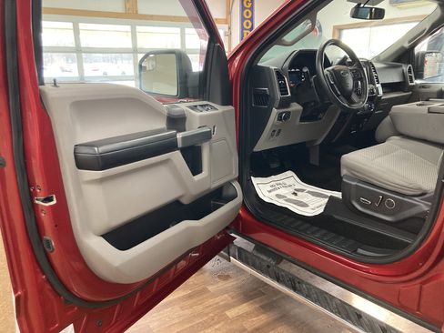 Used 2015 Ford F150 XLT w/ Equipment Group 302A Luxury image 10