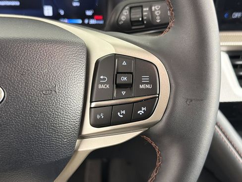 Used 2025 Ford Explorer Active image 26