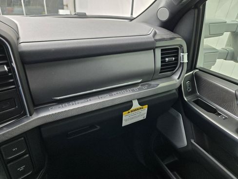 Used 2025 Ford F450 Platinum AWD/4WD image 31