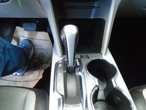 Used 2013 Chevrolet Equinox LTZ image 20