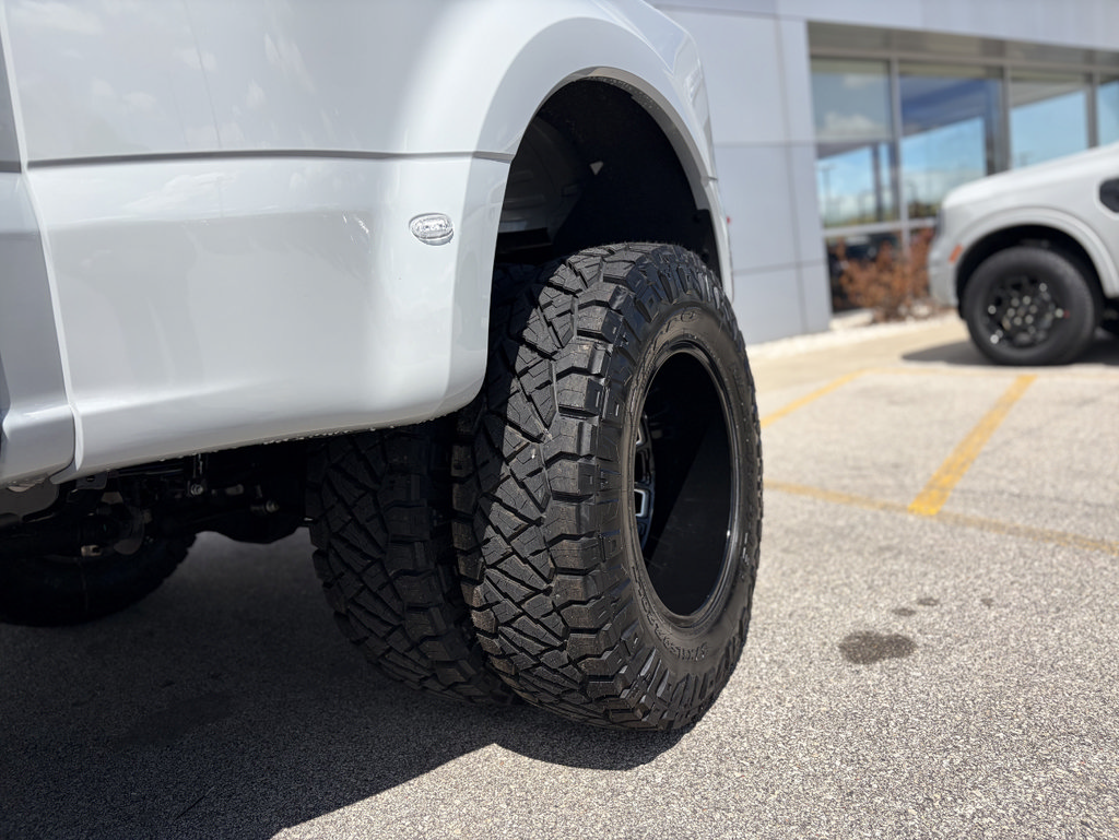 New 2026 Ford F350 Lariat w/ Lariat Premium Package AWD/4WD image 18