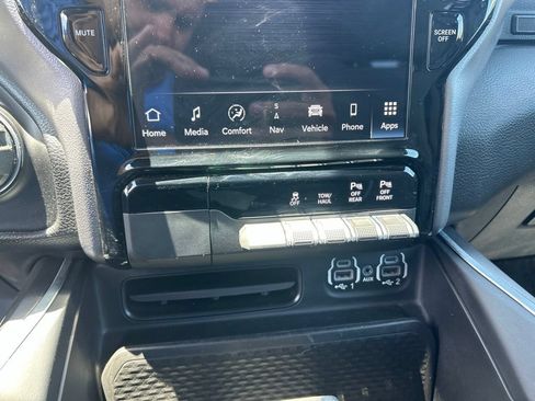 Used 2023 RAM 1500 Big Horn RWD image 37