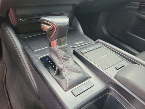 Used 2019 Lexus ES 350 w/ Accessory Package 2 FWD image 11