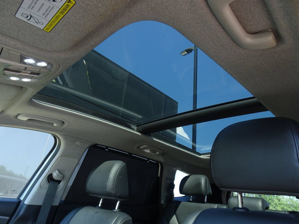 Used 2019 Hyundai Santa Fe AWD image 11