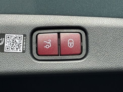 New 2026 Mercedes-Benz E 53 AMG e 4MATIC Sedan image 14