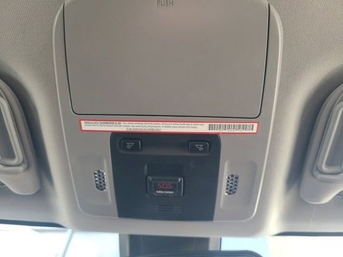 Used 2019 Toyota Camry LE image 30