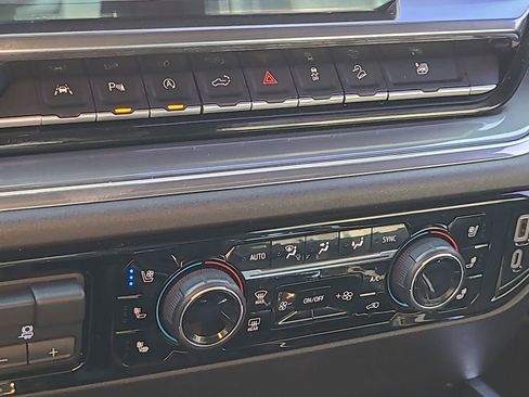 Used 2024 Chevrolet Silverado 1500 High Country w/ Technology Package image 13