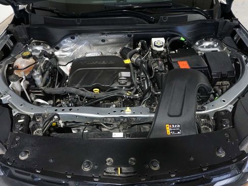 Certified 2024 Chevrolet Trax RS w/ Sunroof Package image 13