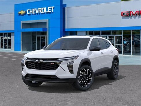 New 2026 Chevrolet Trax RS w/ Sunroof Package image 6