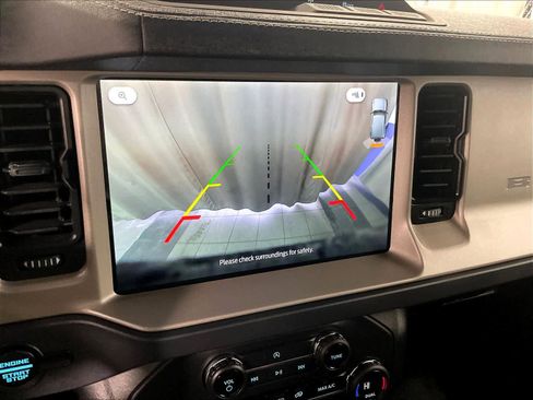 Used 2025 Ford Bronco Outer Banks image 19